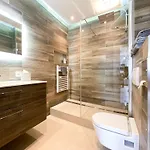 Luxus-apartment In Mit Privat-parkplatz * Лейпциг
