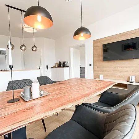 Luxus-apartment In Mit Privat-parkplatz Apartman Lipcse