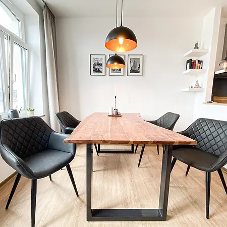 Luxus-apartment In Mit Privat-parkplatz Appartement Leipzig