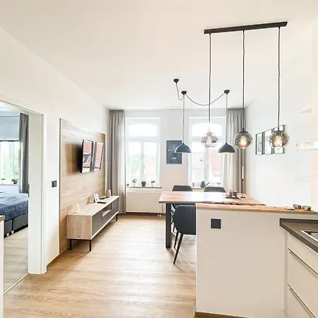 Apartment Luxus-apartment In Mit Privat-parkplatz
